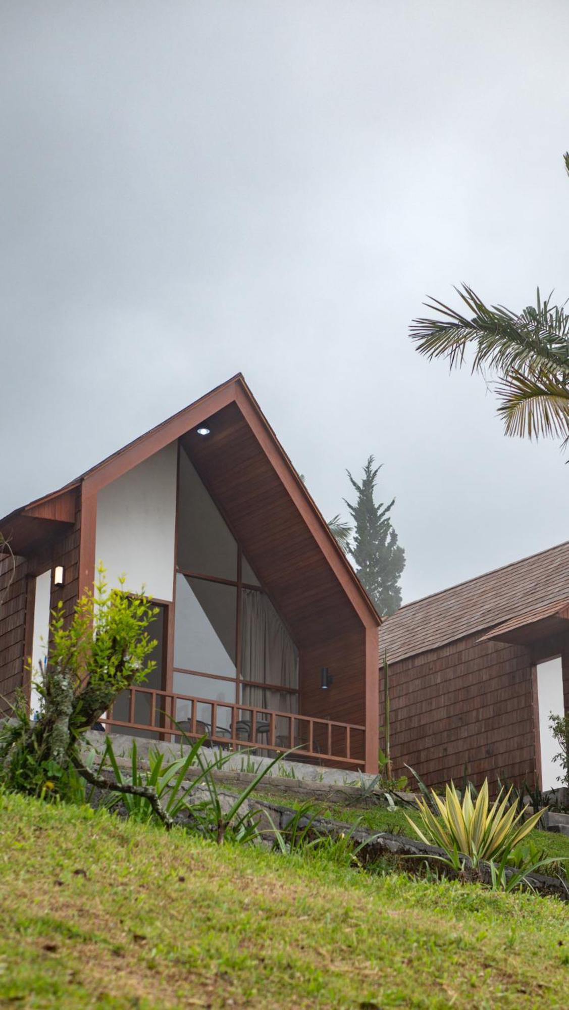 הוילה Selemadeg Catu Glamping Bedugul מראה חיצוני תמונה