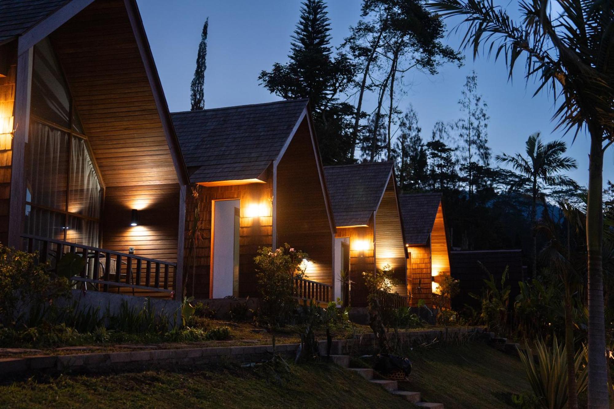 הוילה Selemadeg Catu Glamping Bedugul מראה חיצוני תמונה